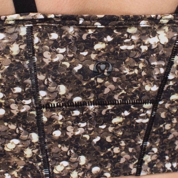 Lululemon Core Set Bra Shimmery Sz 2 - Picture 3 of 10